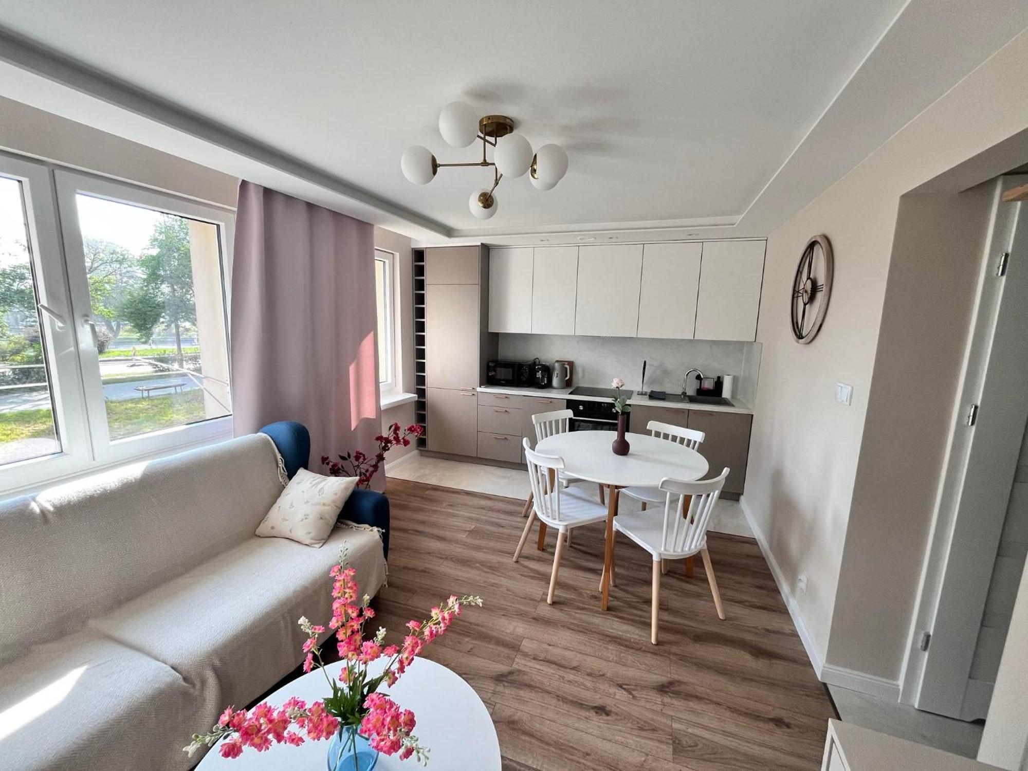 Prestige Apartment Bohaterow Warszawy Kielce Ngoại thất bức ảnh